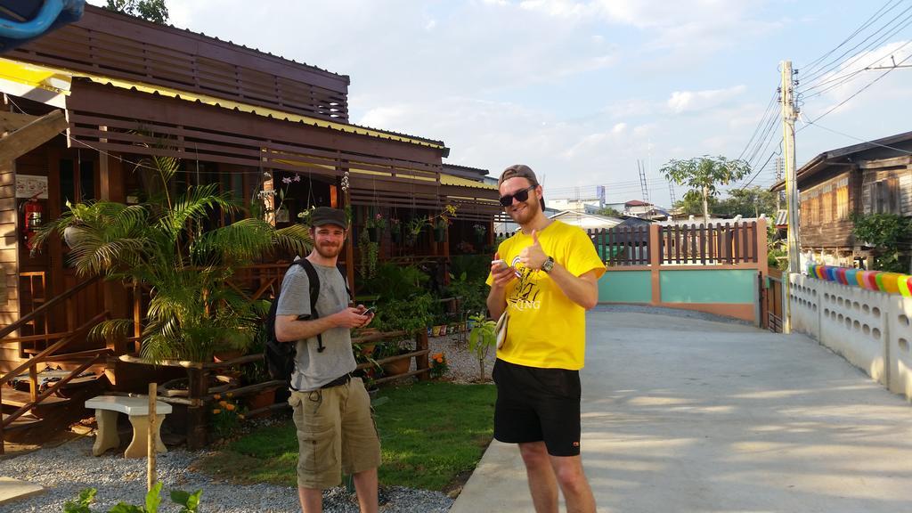 Happy Guesthouse Bungalow Sukhothai Buitenkant foto