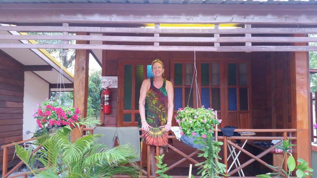 Happy Guesthouse Bungalow Sukhothai Buitenkant foto