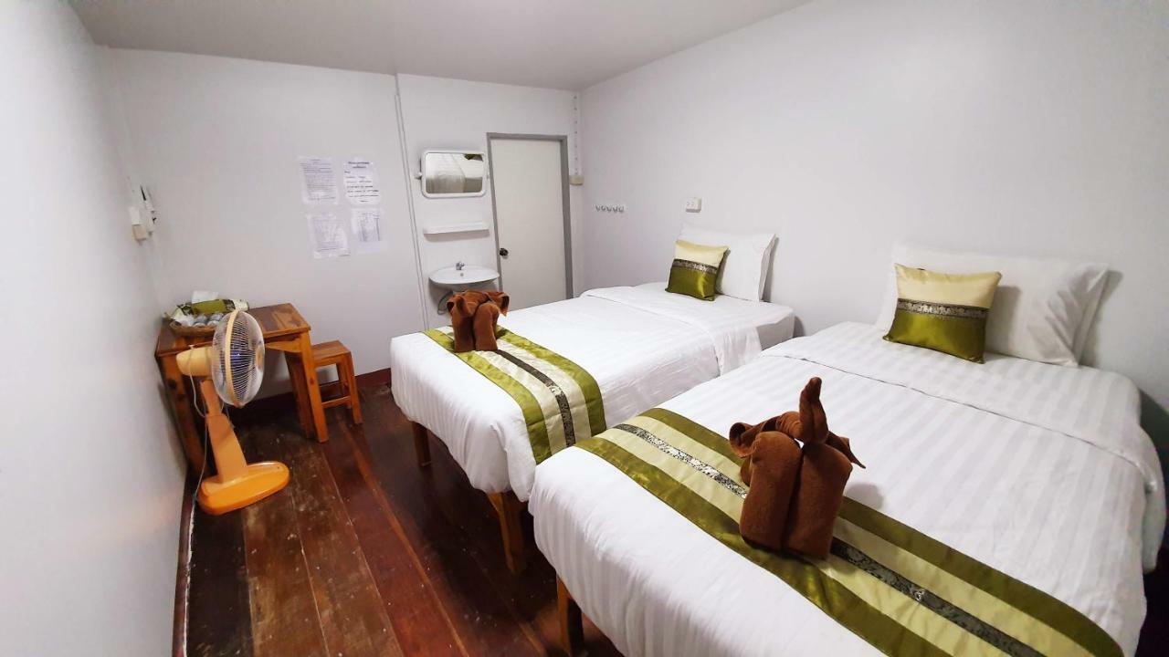 Happy Guesthouse Bungalow Sukhothai Buitenkant foto