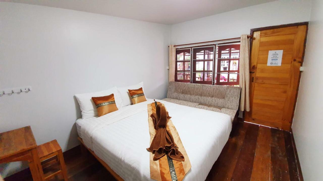 Happy Guesthouse Bungalow Sukhothai Buitenkant foto